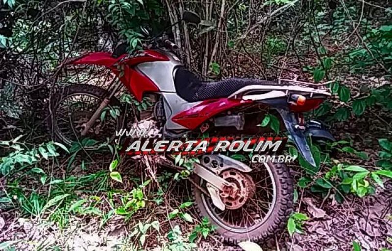 Rolim de Moura – Moto possivelmente furtada ou roubada é encontrada pela PM na área rural do município